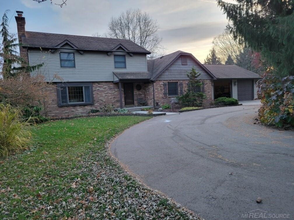 5665 Crofoot Road Howell, MI 48843 - Photo 1 of 40