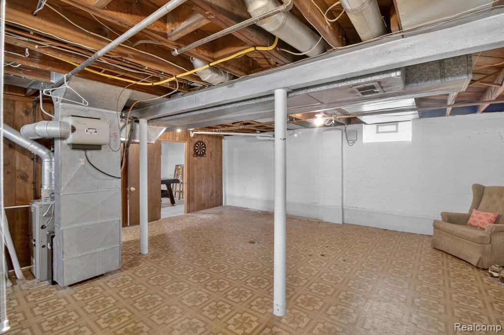 29901 Kelly Road Roseville, MI 48066 - Photo 26 of 43 Gallery Image 26