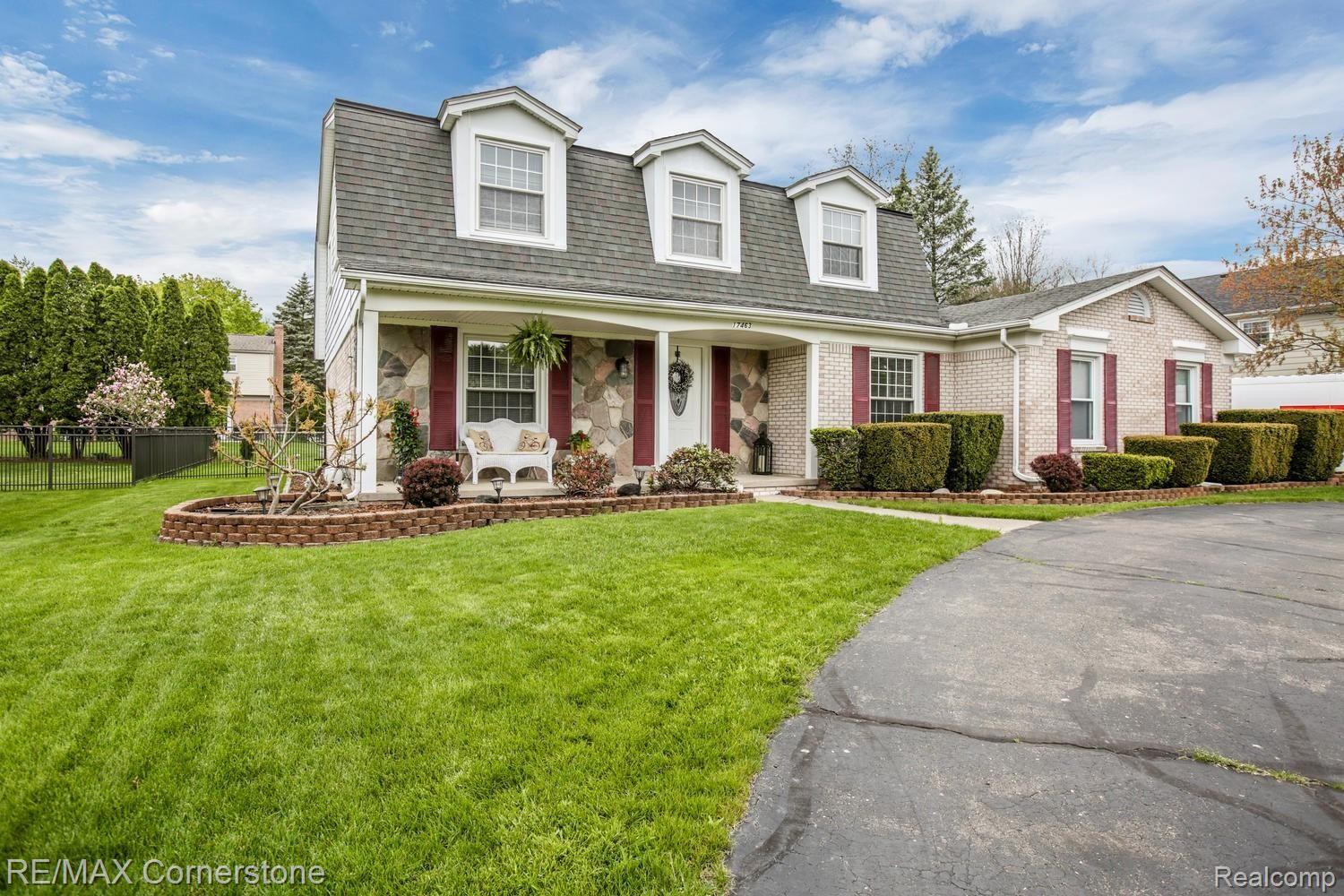 17463 Wayne Road Livonia, MI 48152 - Photo 3 of 37 17463 Wayne Rd Livonia MI-large-031-29-17463 Wayne Road00031-1500x1000-72dpi.jpg