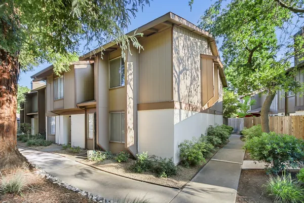 $309,999 | 3614 Larchmont Square Lane, Sacramento, CA 95821