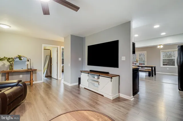 $375,000 | 332 Thunderbird Drive, Lusby, MD 20657