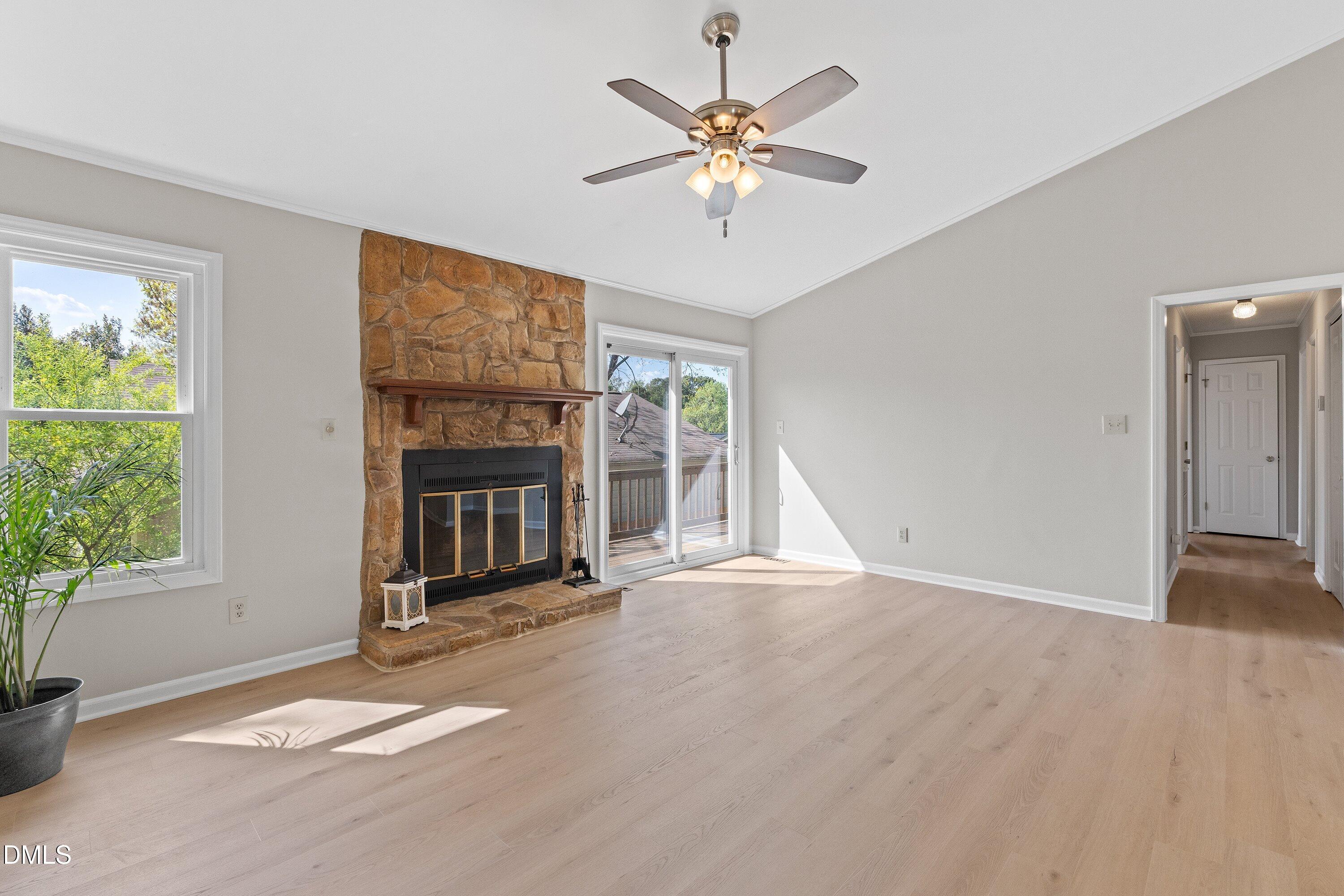 202 Beechtree Drive Cary, NC 27513 - Photo 10 of 30 15-202 Beechtree Dr _3486