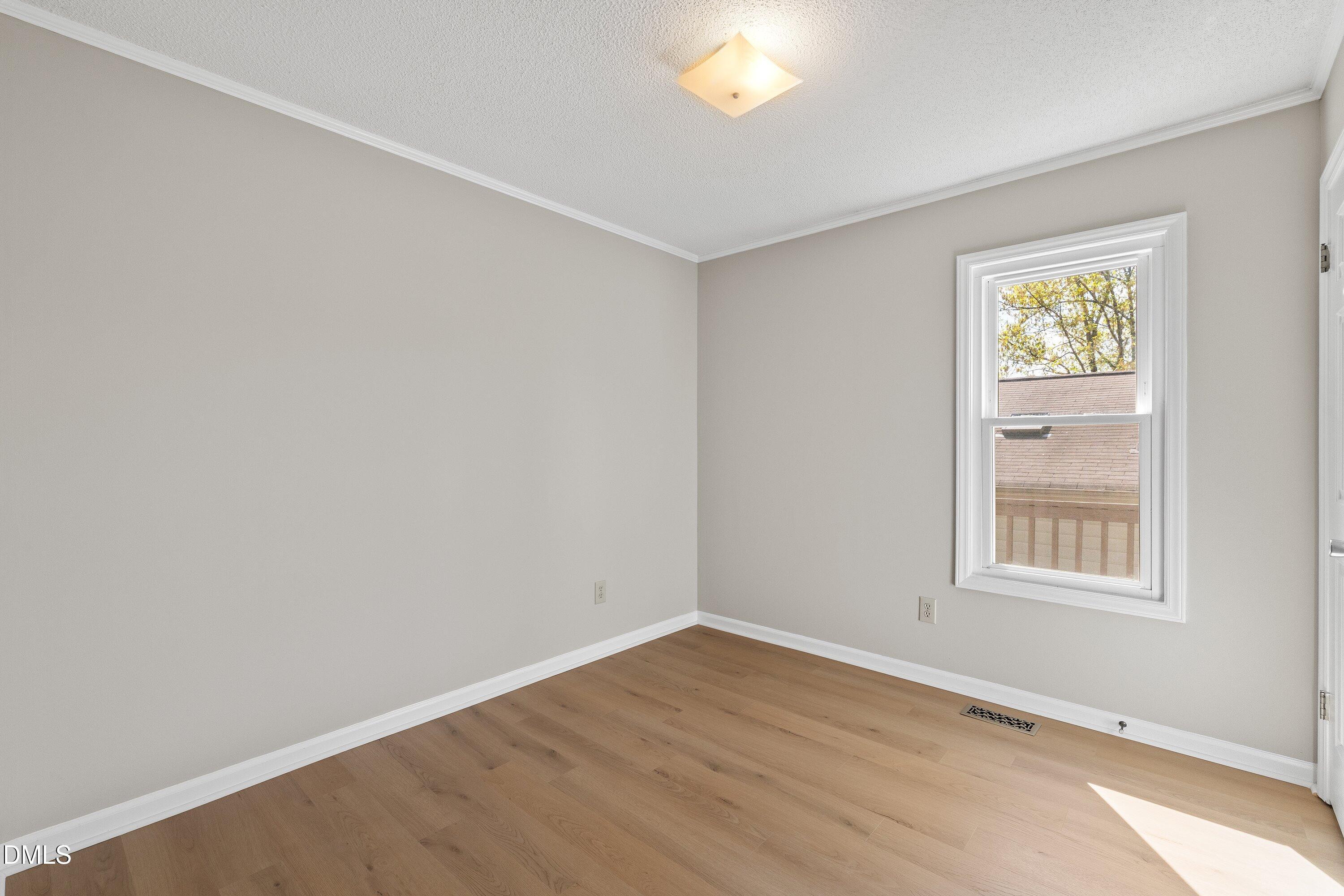 202 Beechtree Drive Cary, NC 27513 - Photo 16 of 30 21-202 Beechtree Dr _3516