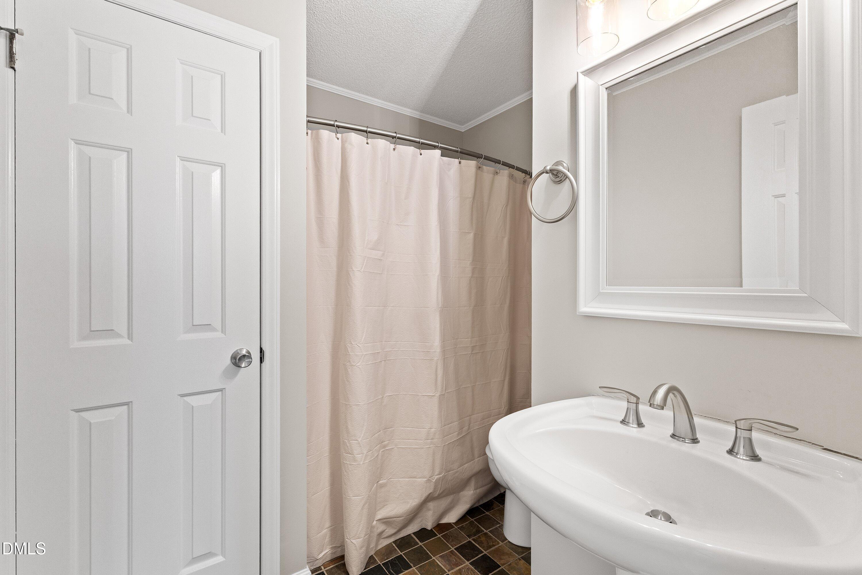 202 Beechtree Drive Cary, NC 27513 - Photo 18 of 30 23-202 Beechtree Dr _3526