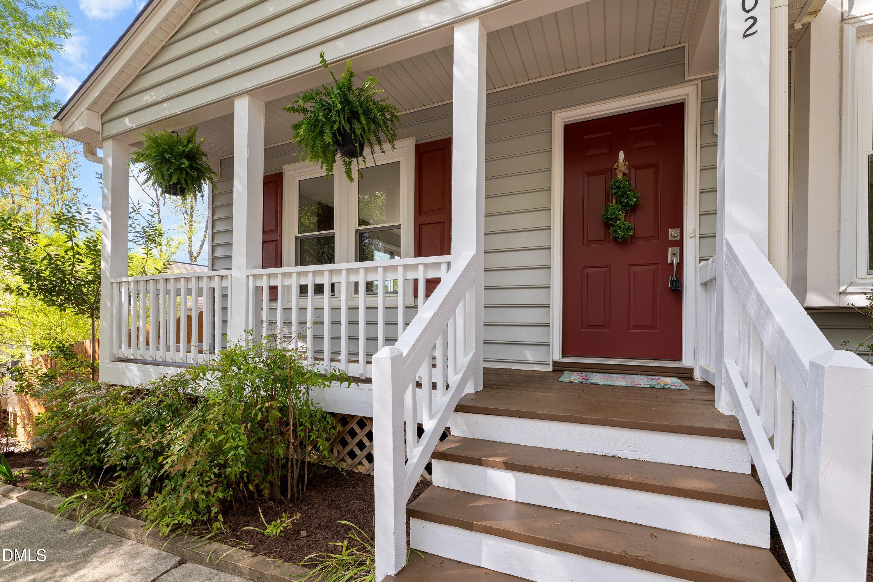 202 Beechtree Drive Cary, NC 27513 - Photo 4 of 30 06-202 Beechtree Dr _3587