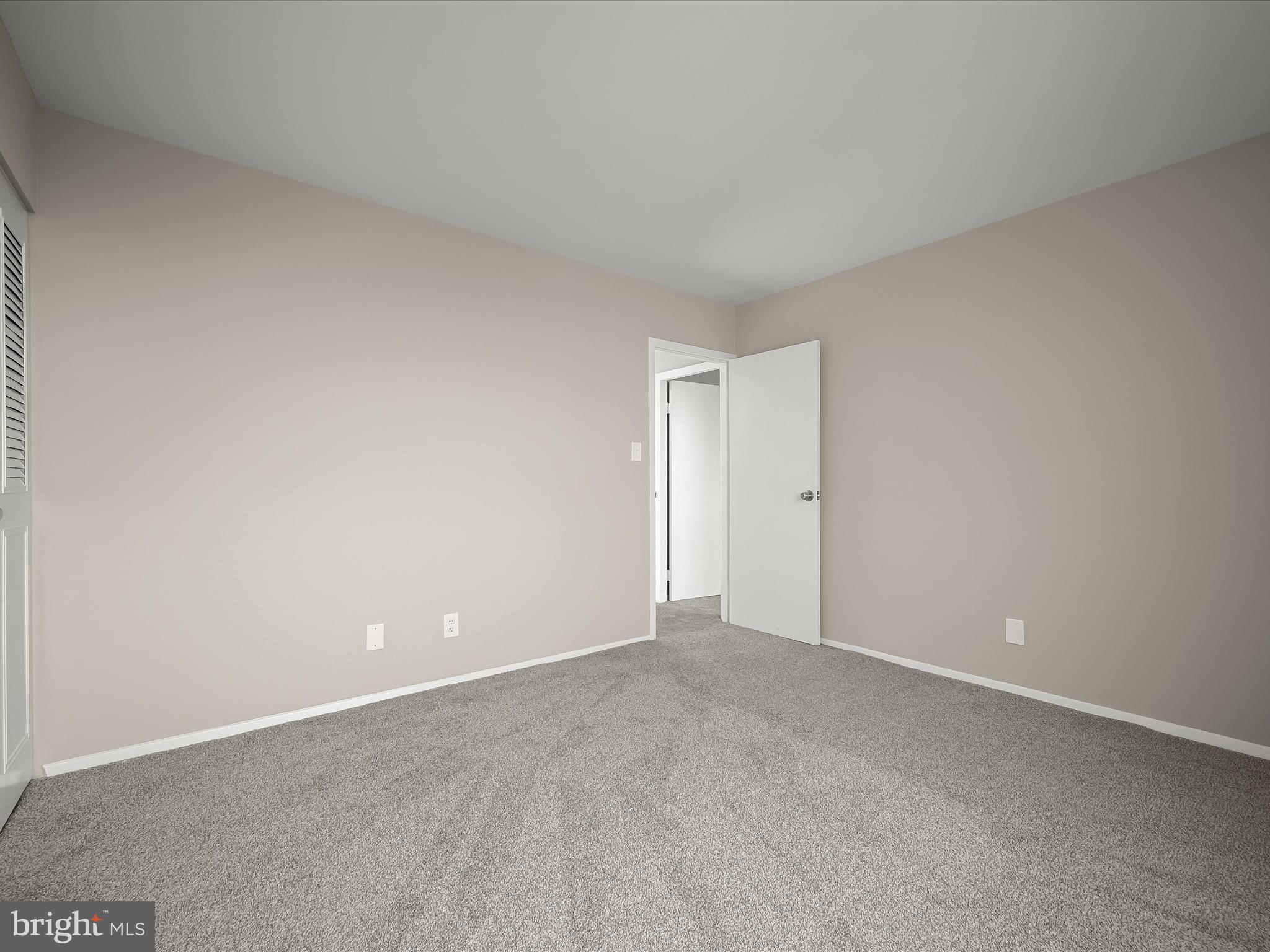 9701 Fields Road, Unit 1607 Gaithersburg, MD 20878 - Photo 24 of 42 a view of an empty room