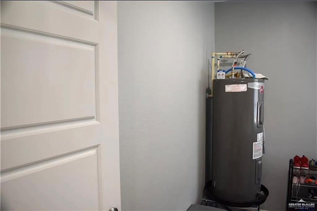 1005 Adams Street Mission, TX 78572 - Photo 20 of 25