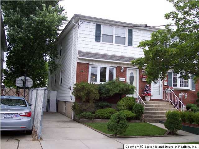 537 Riga Street Staten Island, NY 10306 - Photo 2 of 15 Additional Photo