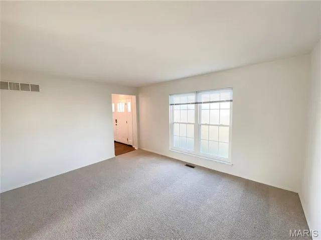 $402,000 | 3 Royallbend Court, O'Fallon, MO 63368