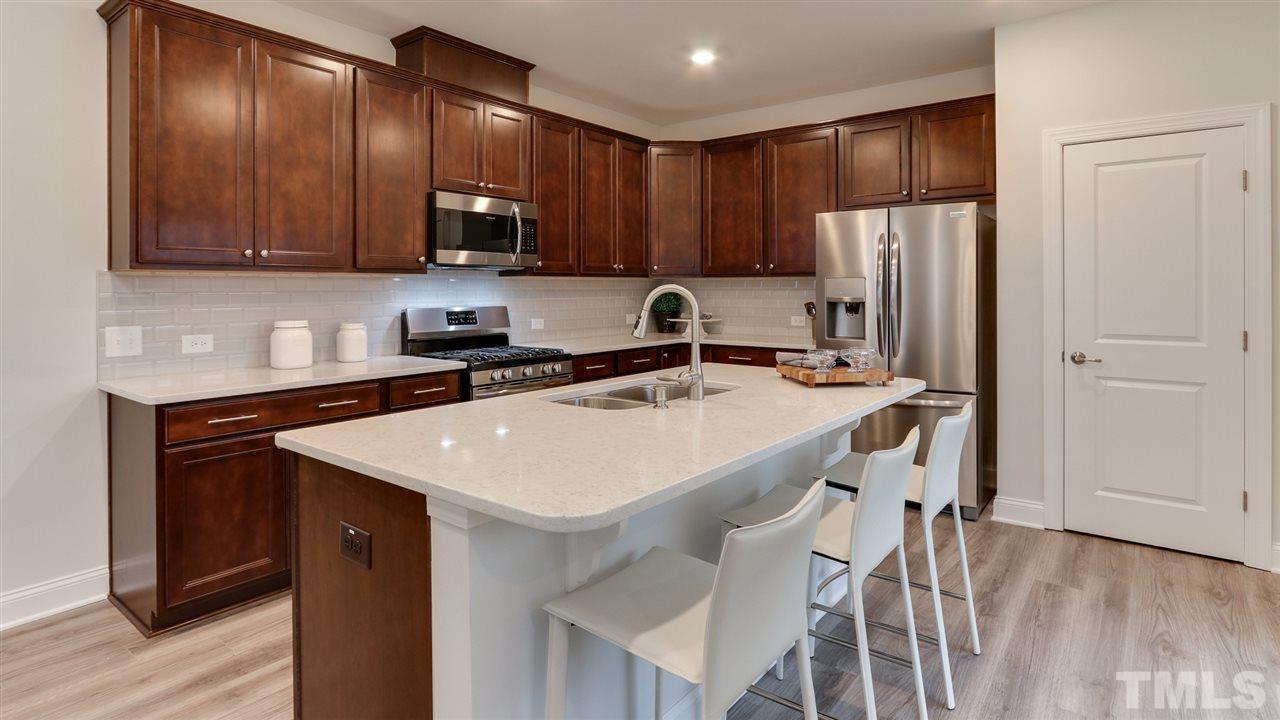 140 Azure Mist Drive, Unit 200 Raleigh, NC 27610 - Photo 5 of 30 Gallery Image 5