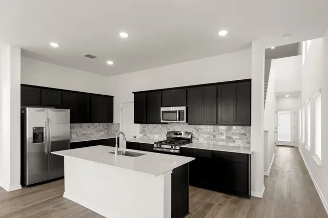 $339,900 | 1628 Esplanade Parkway, San Marcos, TX 78666