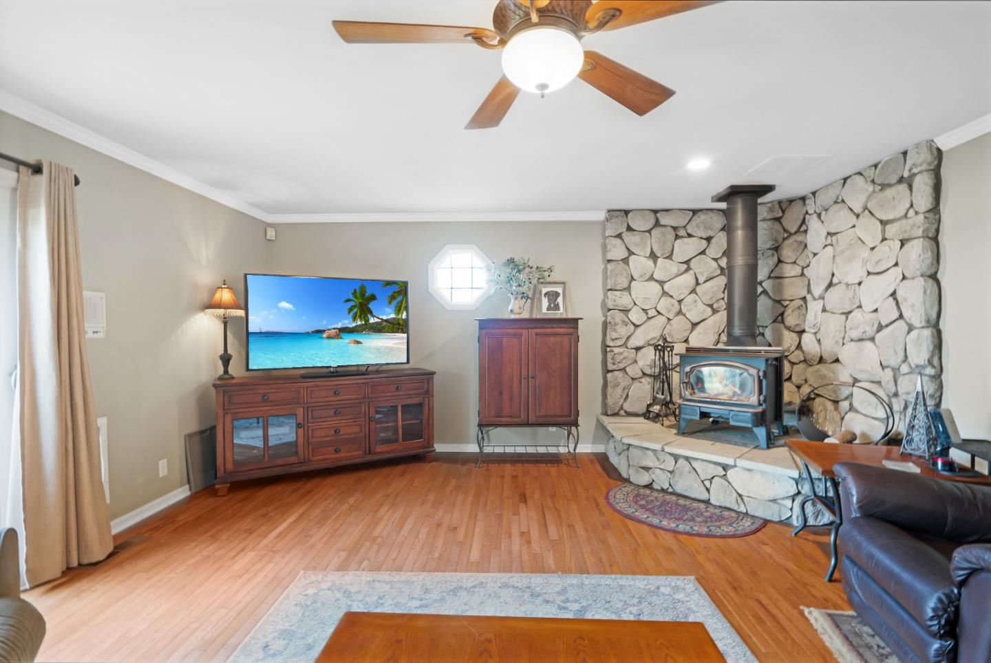 300 Foothill Road Hollister, CA 95023 - Photo 50 of 158 Gallery Image 50