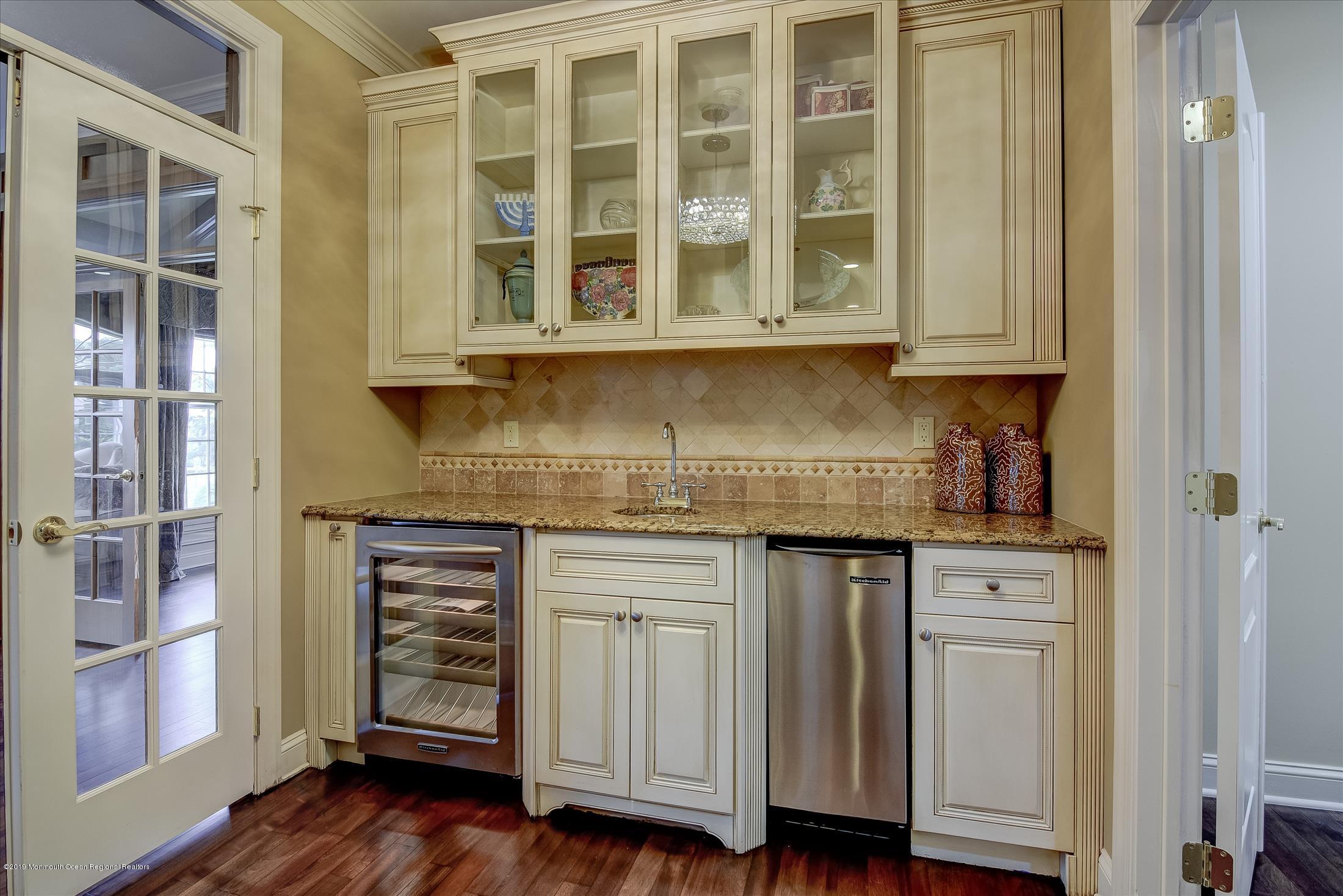 235 Deerfield Road Morganville, NJ 07751 - Photo 16 of 70 Wet Bar