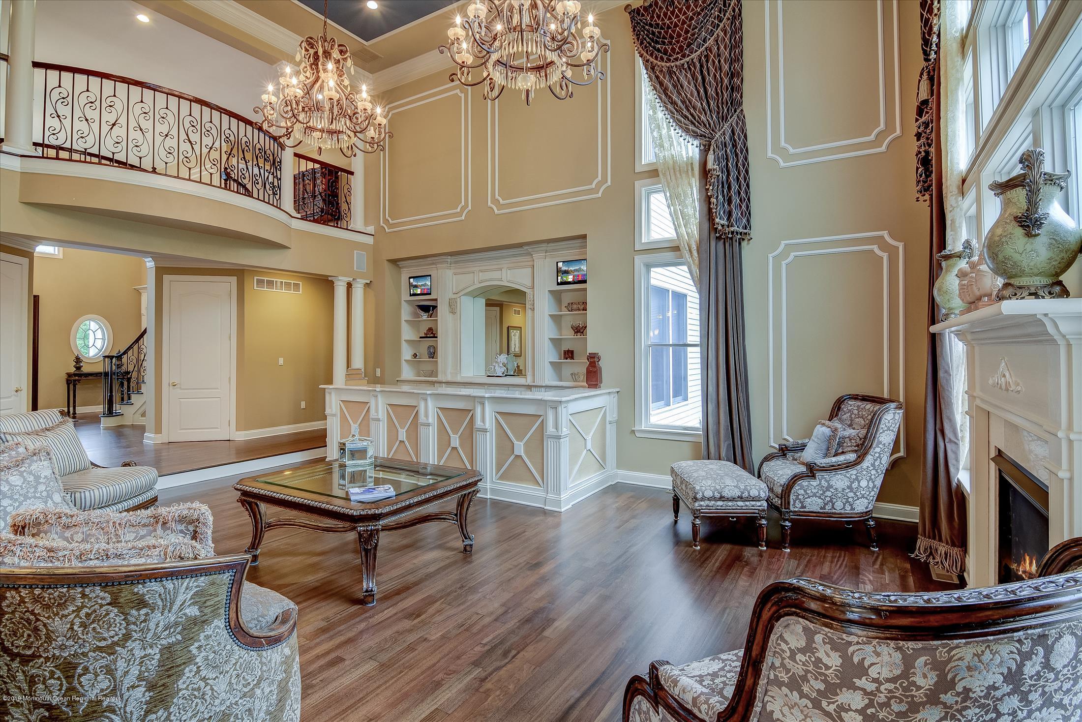 235 Deerfield Road Morganville, NJ 07751 - Photo 10 of 70 Great Room (4)