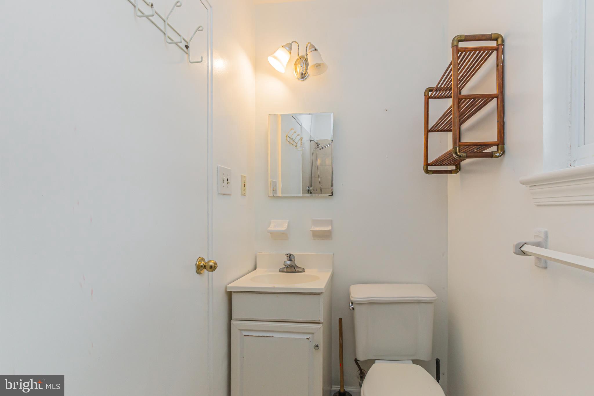 10231 Riggs Road Adelphi, MD 20783 - Photo 5 of 30