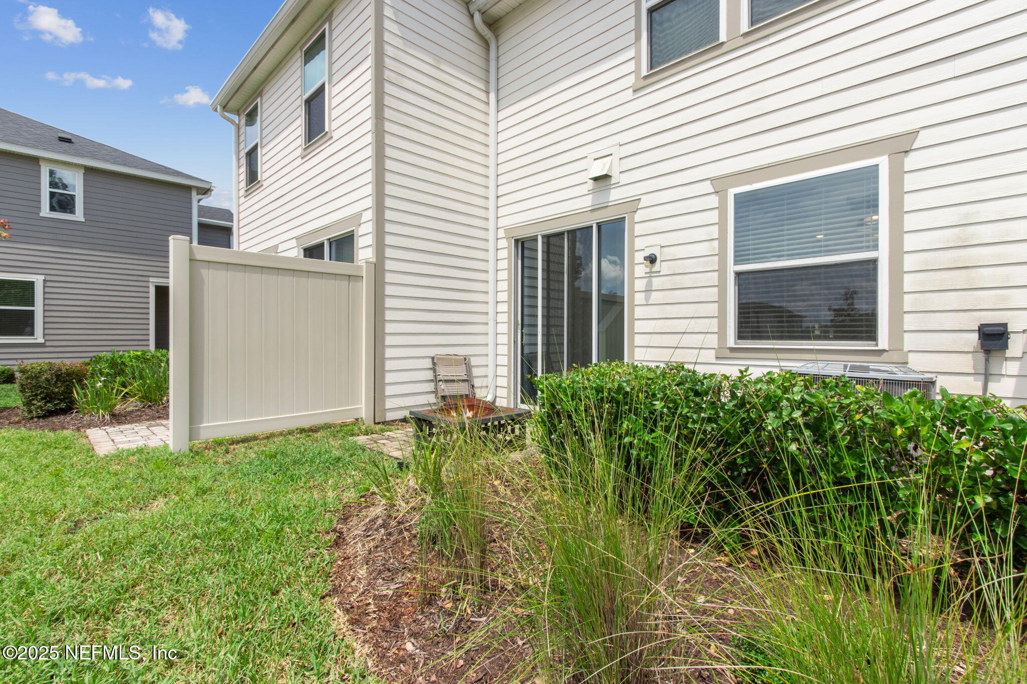 7940 Merchants Way Jacksonville, FL 32222 - Photo 35 of 51 a view of a back yard of the house