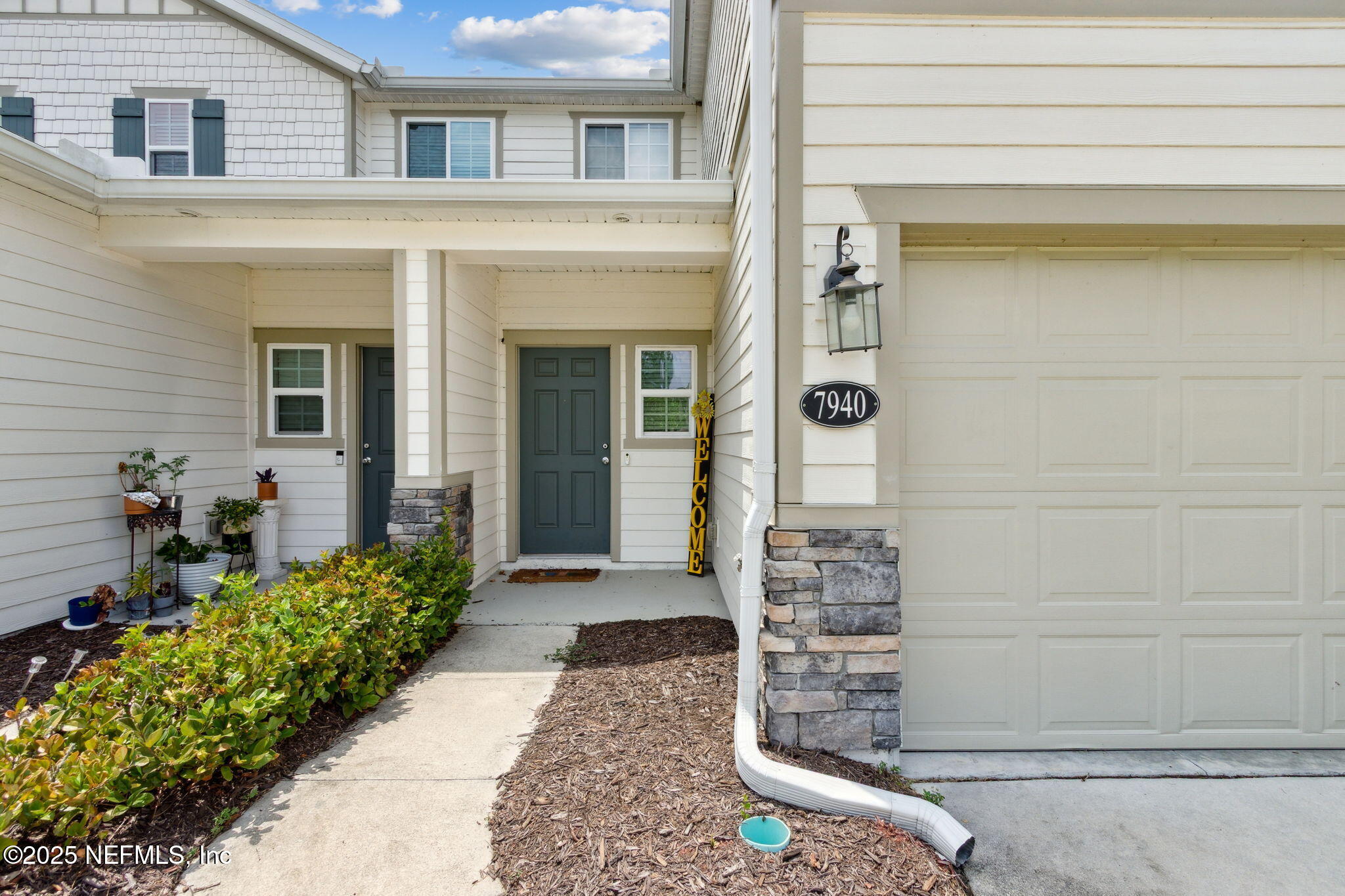 7940 Merchants Way Jacksonville, FL 32222 - Photo 5 of 51 a front view of a house