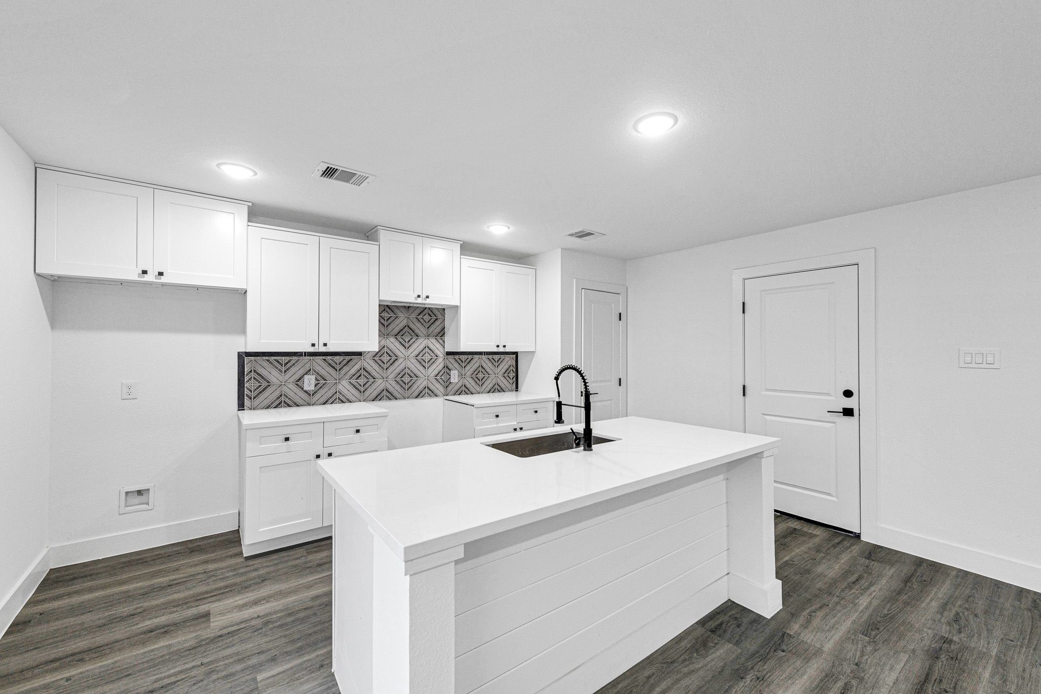 1025 20th Street Hempstead, TX 77445 - Photo 9 of 23