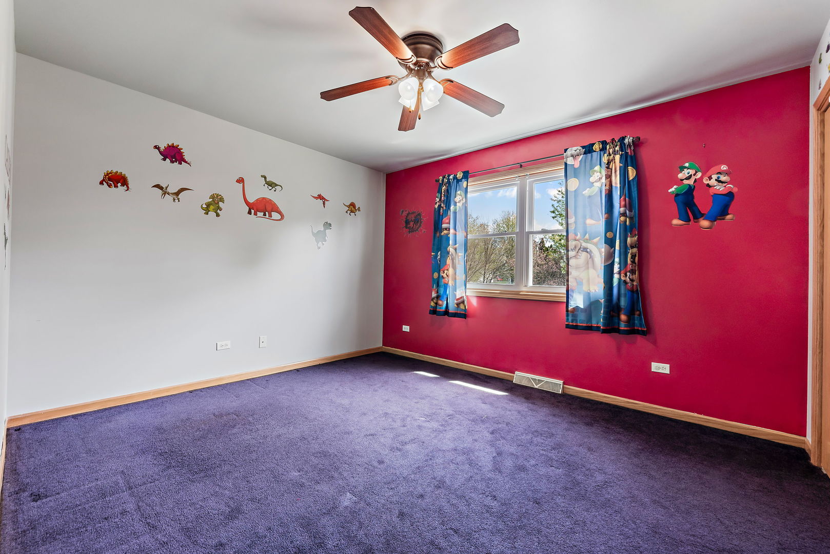 372 Jefferson Street Manteno, IL 60950 - Photo 16 of 24 a view of an empty room with a window