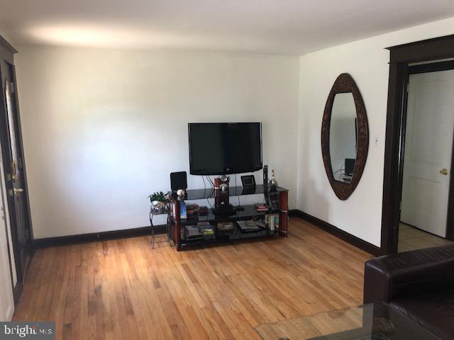1513 Frush Valley Road Reading, PA 19605 - Photo 7 of 14 Living Room