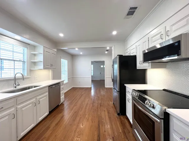 $1,950 | 4813 Capital Heights Avenue, Baton Rouge, LA 70806