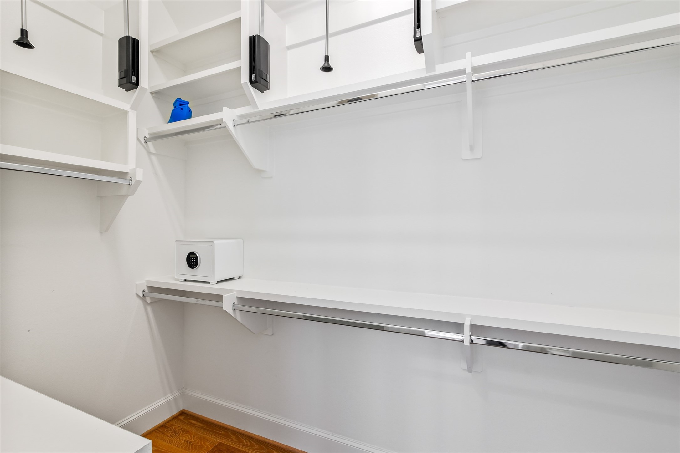 10943 Grove Tree Lane Houston, TX 77043 - Photo 18 of 31