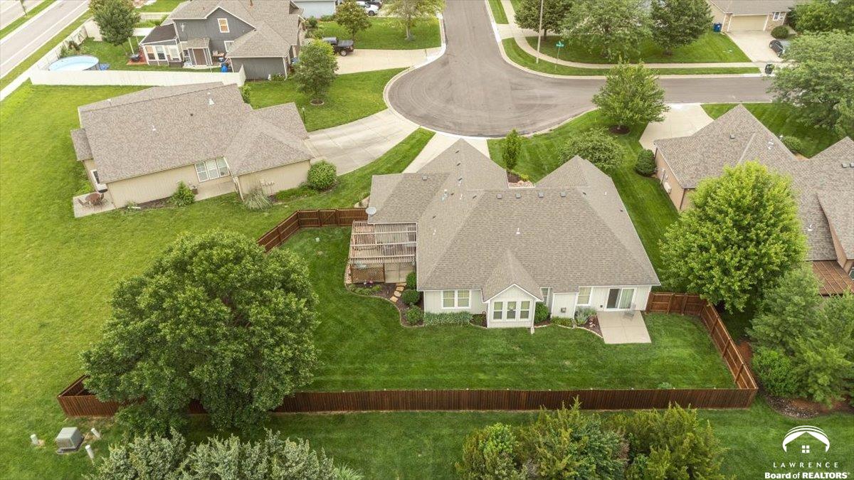 5249 Carson Place Lawrence, KS 66049 - Photo 4 of 25