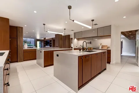 $13,995,000 | 604 North Alpine Drive, Beverly Hills, CA 90210