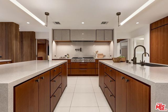 $13,995,000 | 604 North Alpine Drive, Beverly Hills, CA 90210