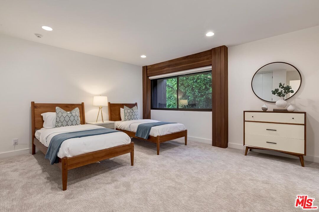 604 North Alpine Drive Beverly Hills, CA 90210 - Photo 21 of 29