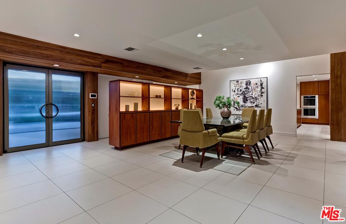 604 North Alpine Drive Beverly Hills, CA 90210 - Photo 8 of 29