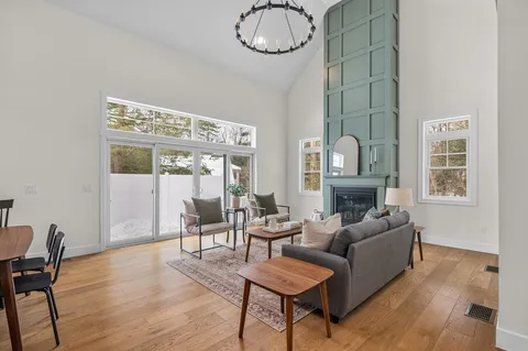 $1,595,000 | 23 Winding Brook Drive, Stratham, NH 03885