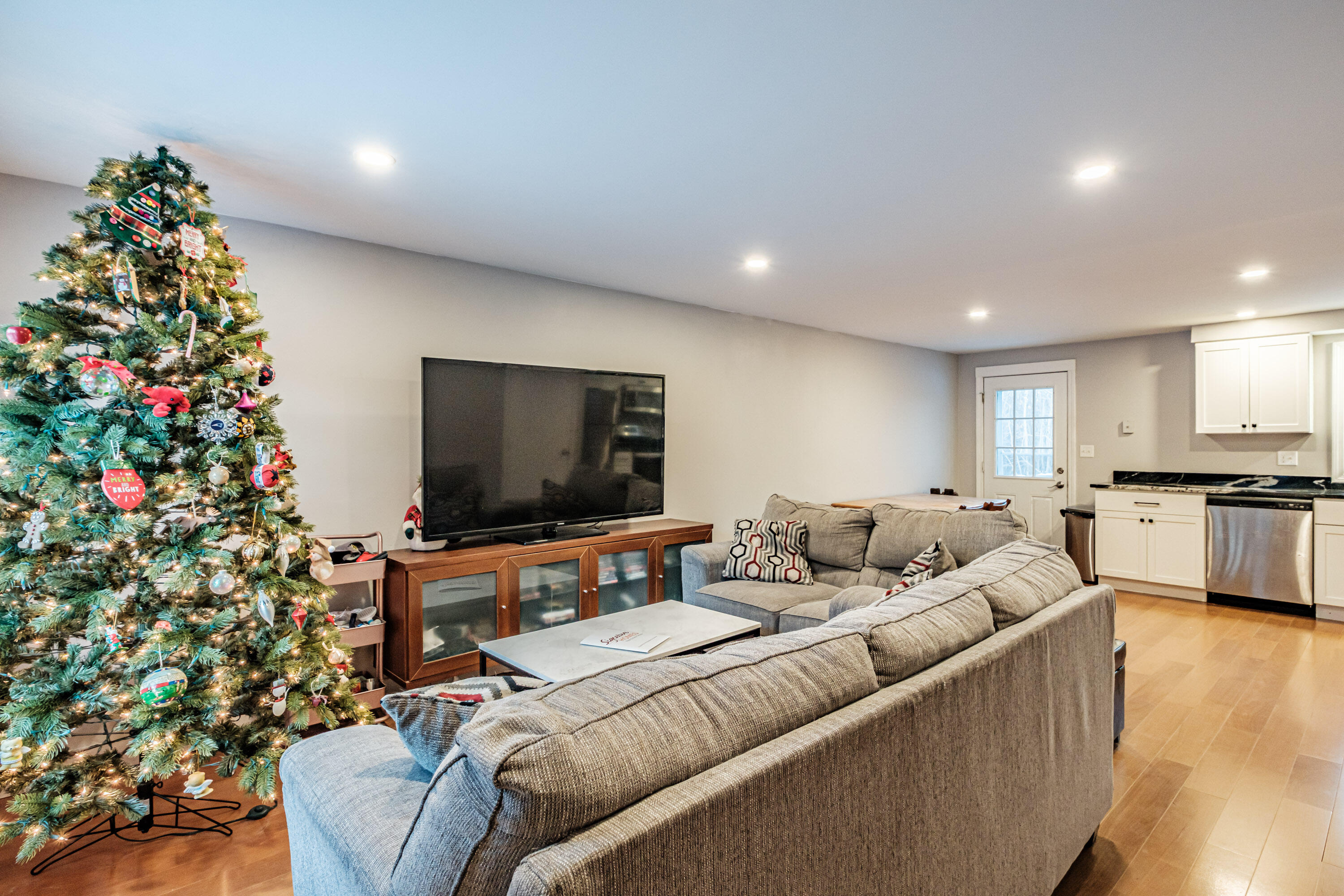 89 Shaws Mill Road Gorham, ME 04038 - Photo 12 of 53 20251215gp-63123