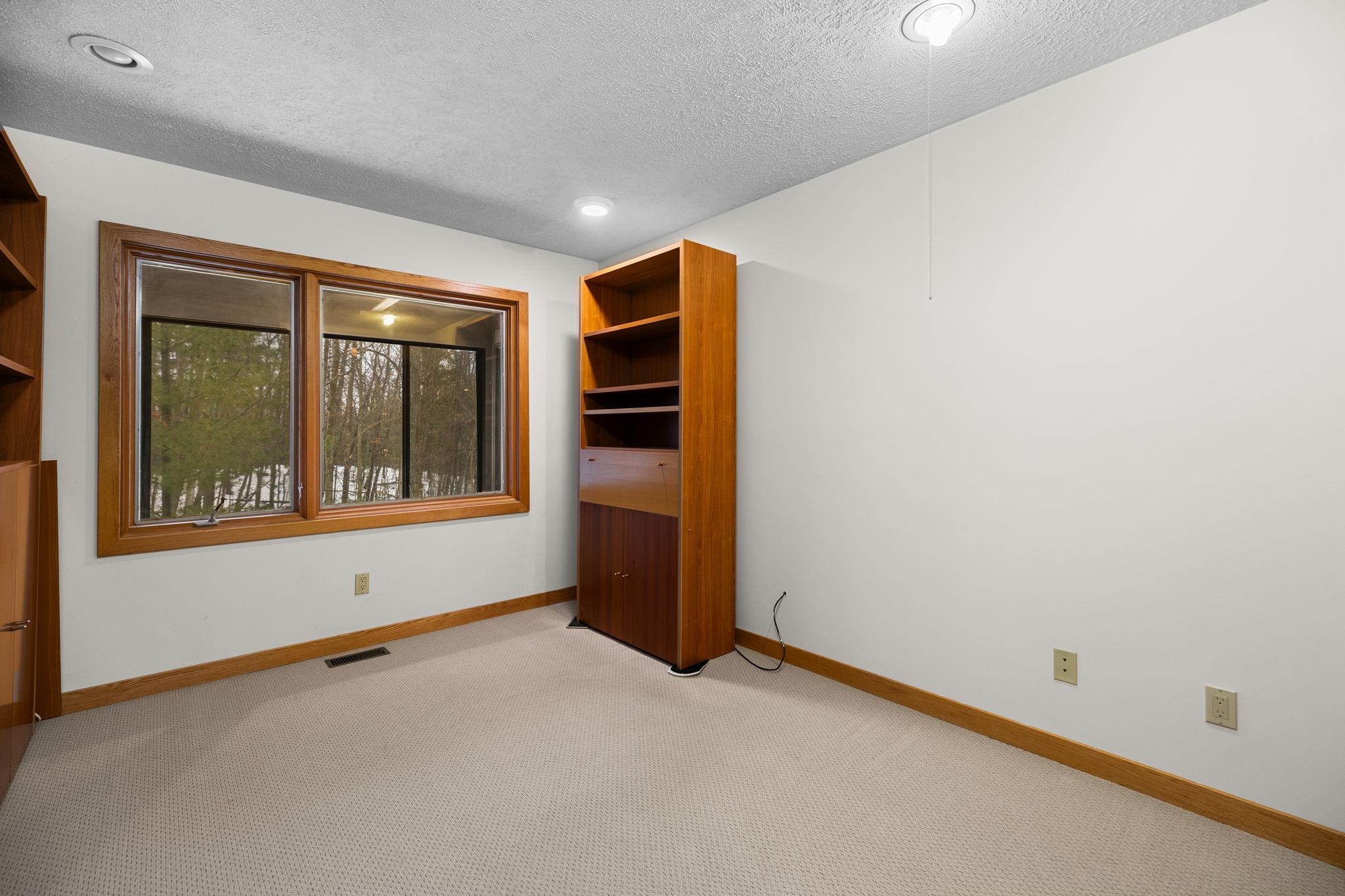 6550 Mission Ridge Traverse City, MI 49686 - Photo 23 of 51 1941663-28628de5-cdba-47d0-bcb8-85922a36b351.JPG