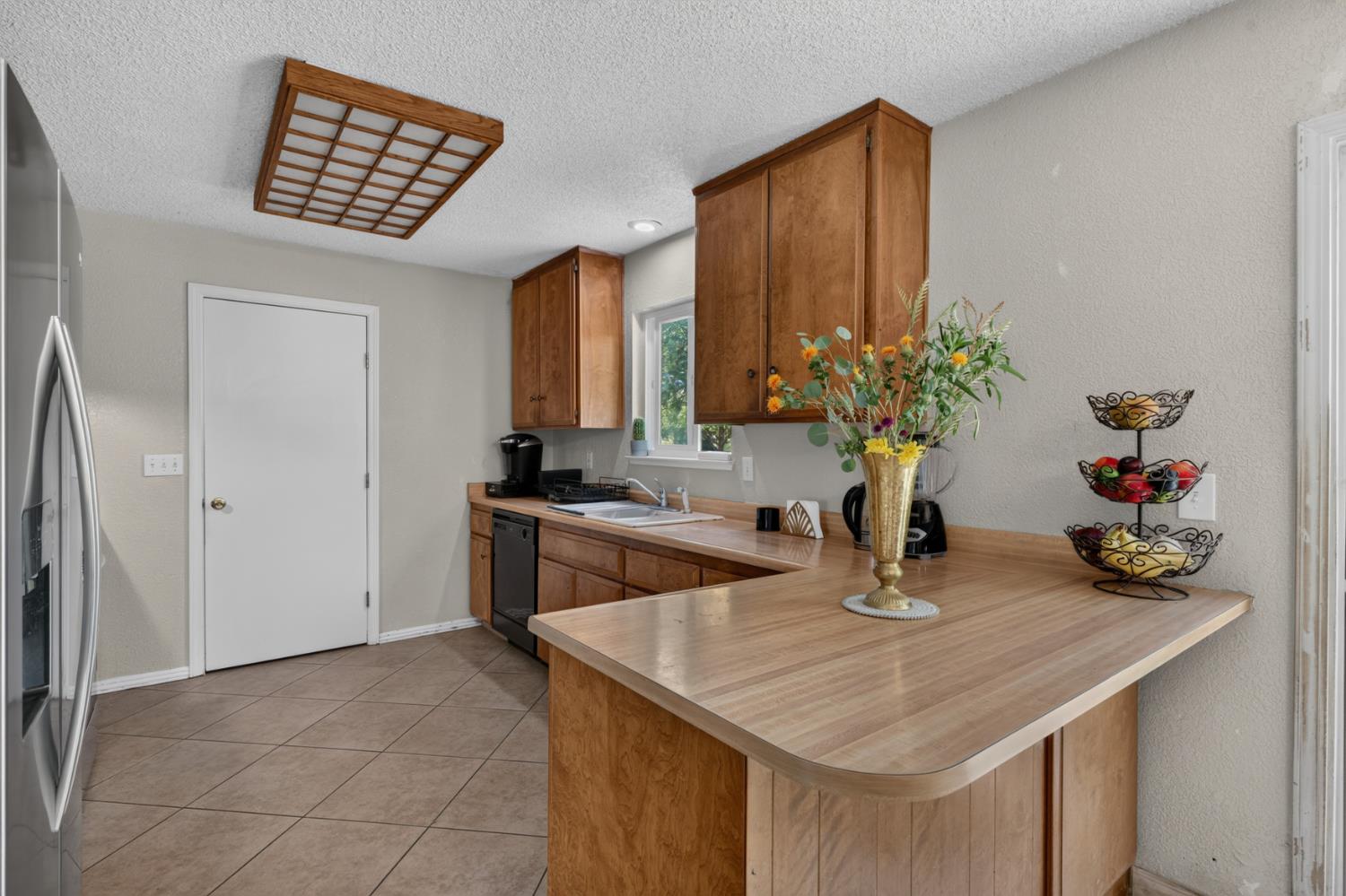 8986 Mooney Road Elk Grove, CA 95624 - Photo 23 of 92 Gallery Image 23