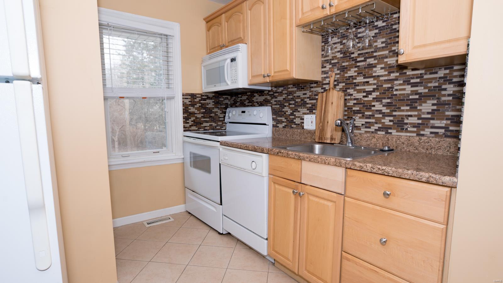 801 Edgar Road Webster Groves, MO 63119 - Photo 12 of 49 Gallery Image 12