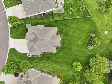 $750,000 | 2927 West 155th Terrace, Overland Park, KS 66224