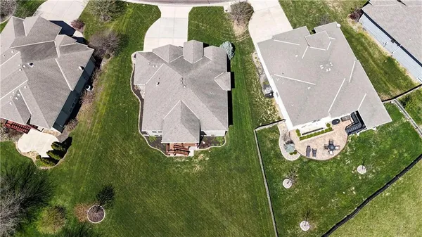 $750,000 | 2927 West 155th Terrace, Overland Park, KS 66224