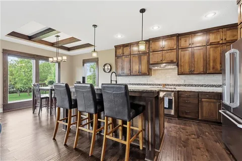 $750,000 | 2927 West 155th Terrace, Overland Park, KS 66224