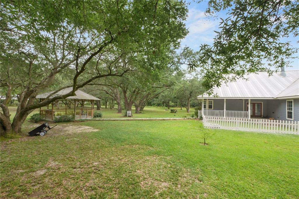 106 Rucker Road Madisonville, LA 70447 - Photo 17 of 22 Gallery Image 17