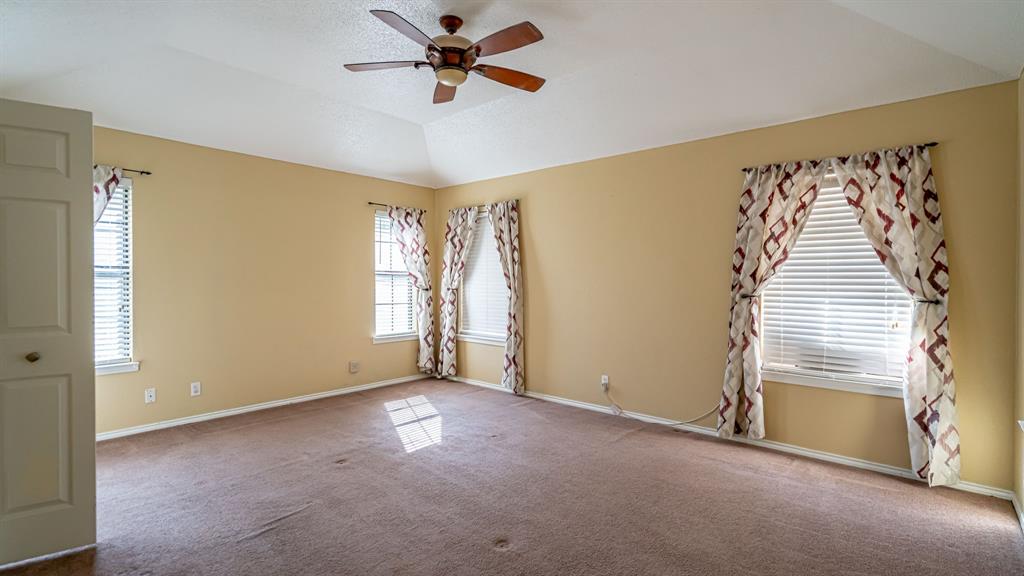 4018 View Point Drive Granbury, TX 76048 - Photo 20 of 38 Primary bedroom