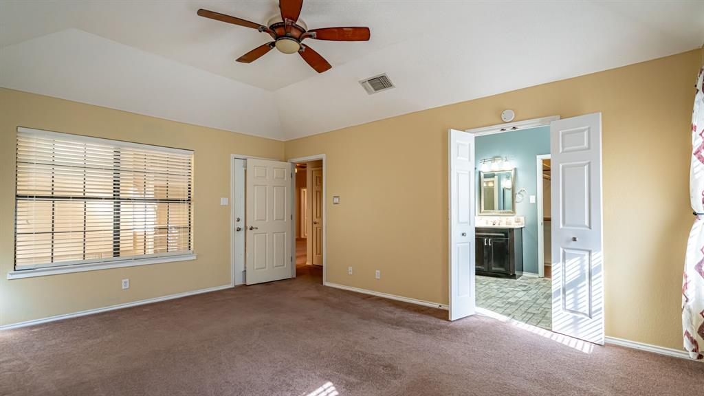 4018 View Point Drive Granbury, TX 76048 - Photo 22 of 38 Primary bedroom with ensuite bath