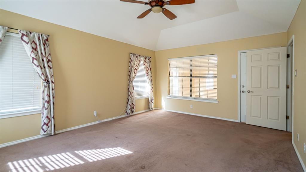 4018 View Point Drive Granbury, TX 76048 - Photo 23 of 38