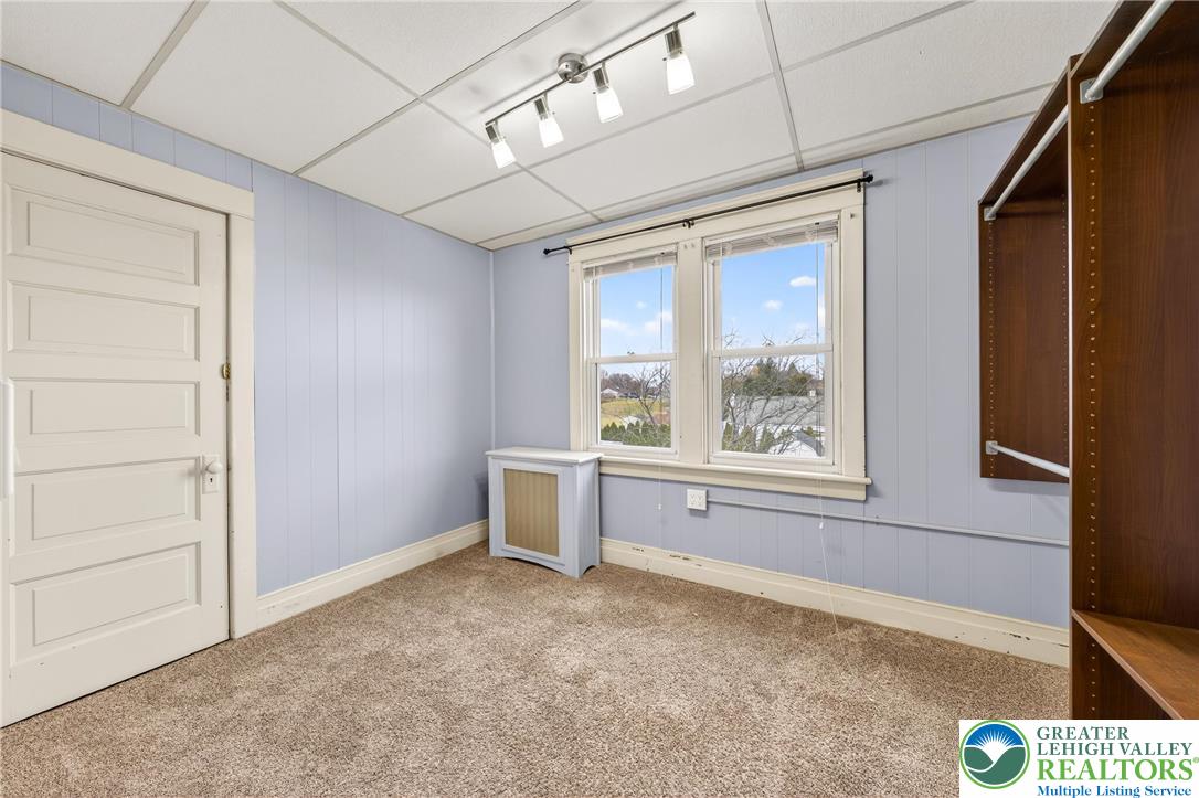 3301 Lehigh Street Whitehall, PA 18052 - Photo 27 of 40 an empty room with a window