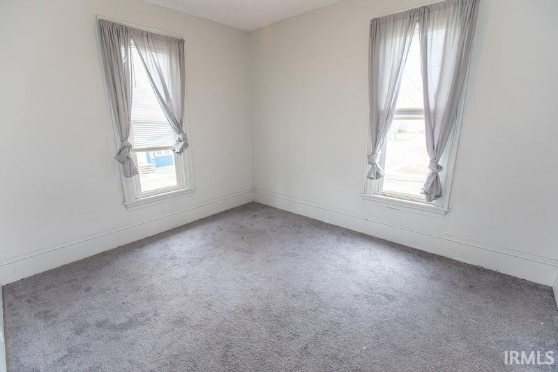 1002 Franklin Avenue Rochester, IN 46975 - Photo 14 of 22