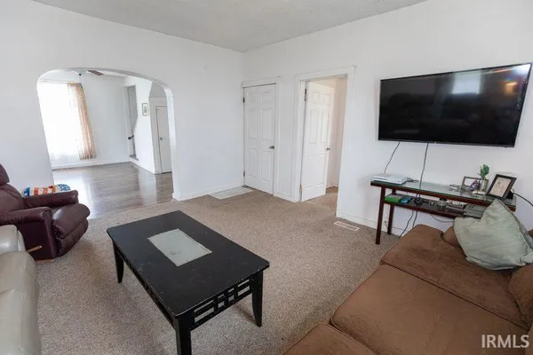 $172,000 | 1002 Franklin Avenue, Rochester, IN 46975