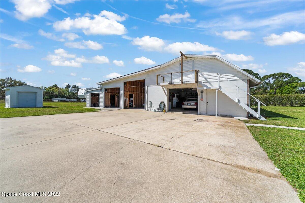 3685 Burkholm Road Mims, FL 32754 - Photo 33 of 39 38-untitled-28