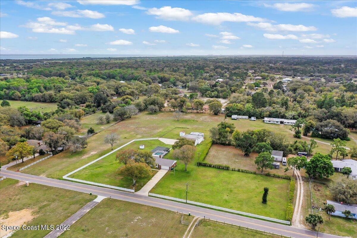 3685 Burkholm Road Mims, FL 32754 - Photo 36 of 39 07-untitled-33