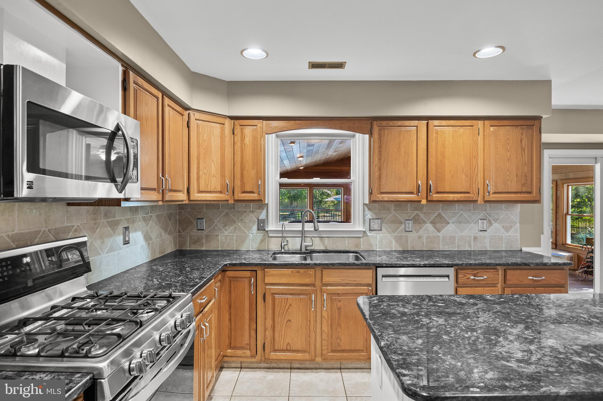 3 Abington Road Mount Laurel, NJ 08054 - Photo 12 of 59