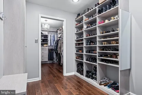 $995,000 | 3 Abington Road, Mount Laurel, NJ 08054